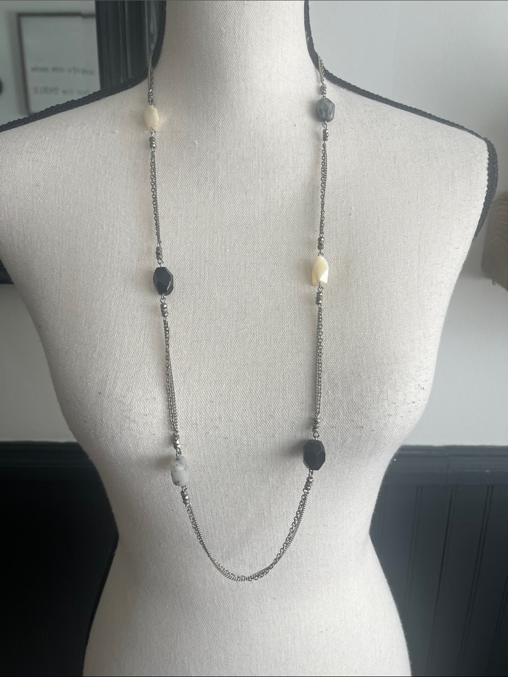 Long Beaded Necklace with Black and Cream Stones